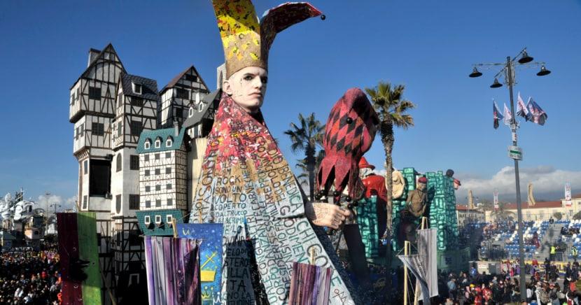 Die Fotos des Karnevals von Viareggio 2022