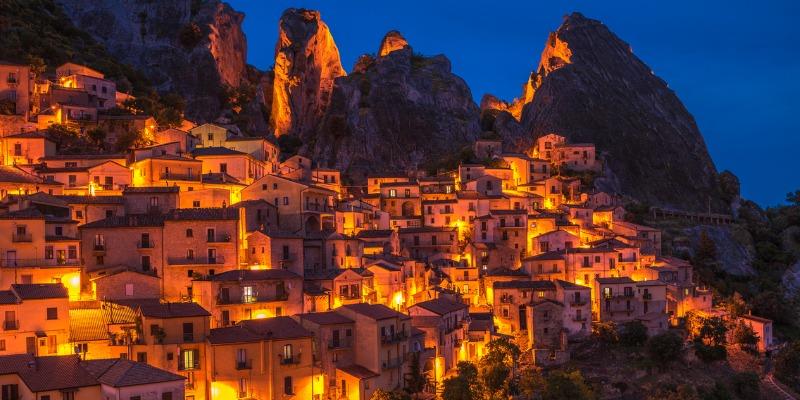 Castelmezzano bei Nacht