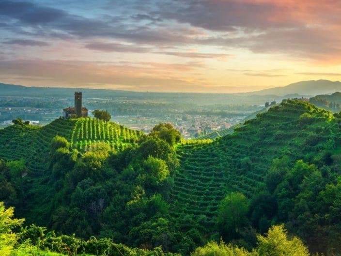 Strada del Prosecco in Venetien: itinerario, borghi e vini da provare