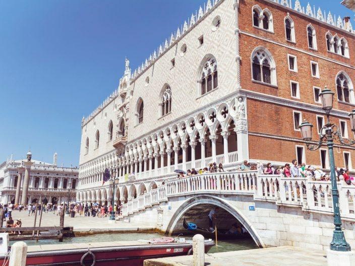 Palazzo Ducale in Venedig, seitliche Ansicht