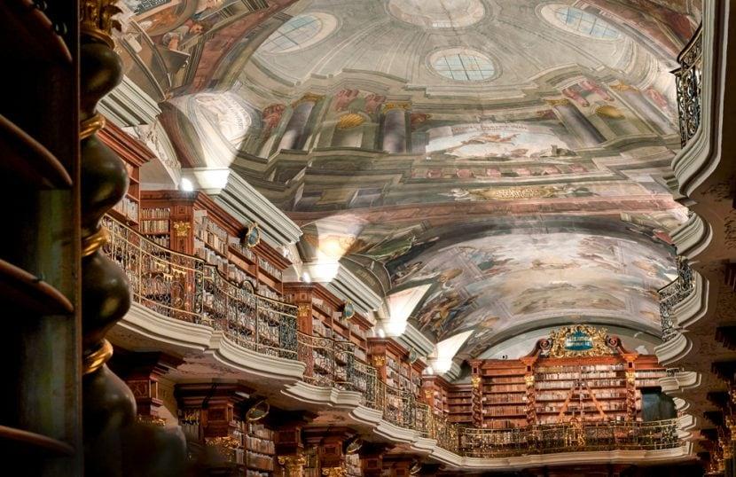 Praga biblioteca Nazionale