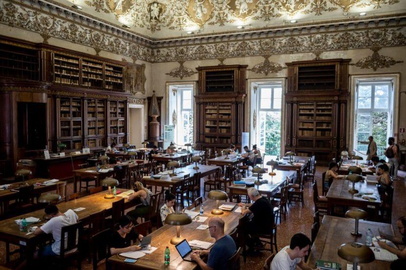 Biblioteca Nazionale di Napoli