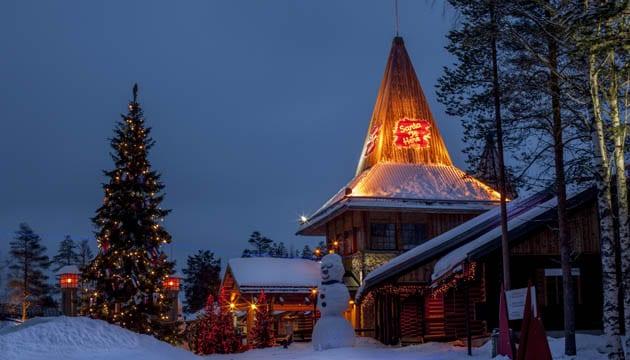 weihnachtsmann-dorf-lappland