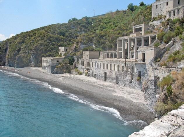 weißer-strand-lipari