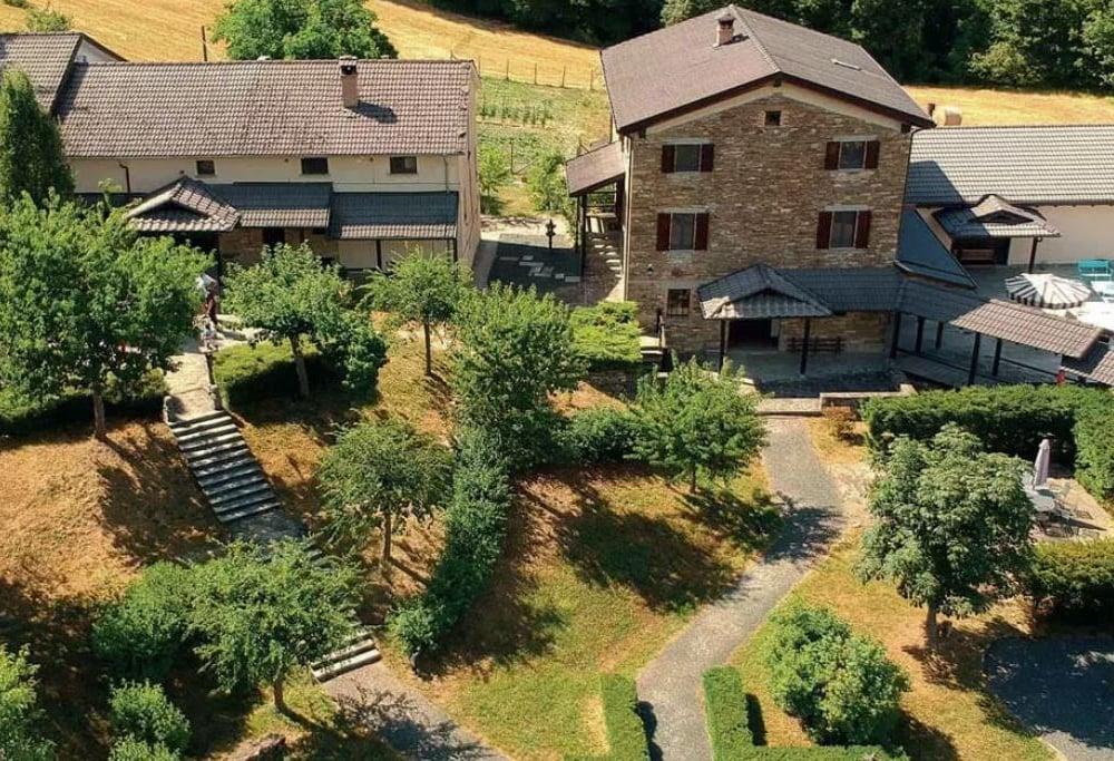 Das Zen-Bergkloster "Sanbo-Ji Tempel der Drei Juwelen" in Berceto