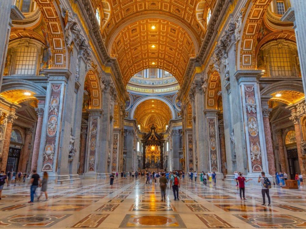 Innenräume der Basilika St. Peter in Rom