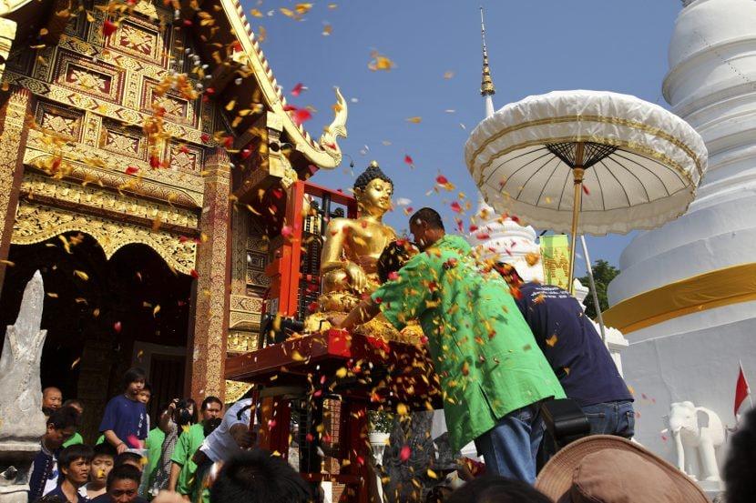 Buddhistisches Neujahr Thailand