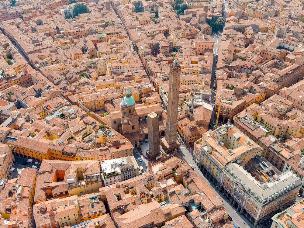 torre garisenda bologna