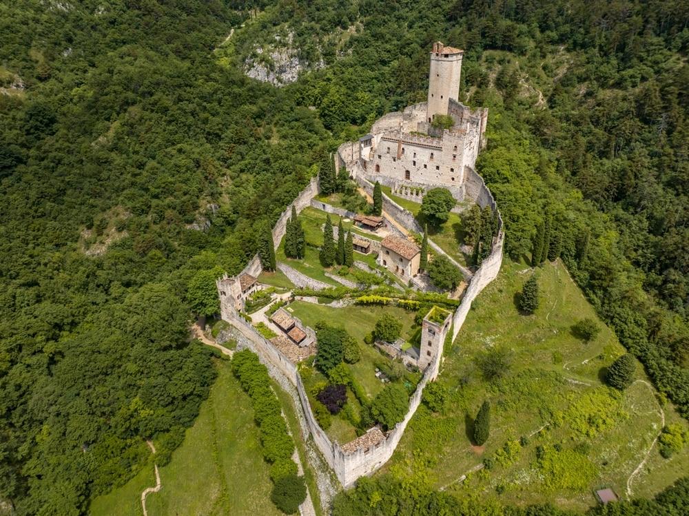 Schloss Avio
