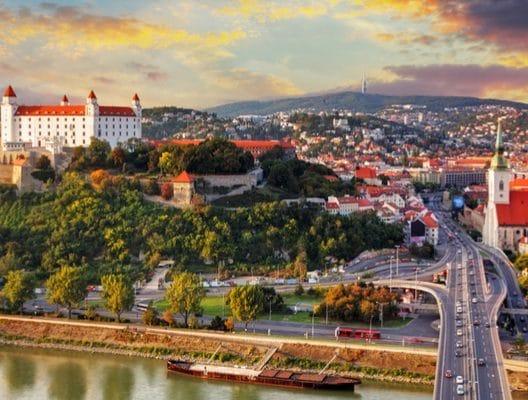 Essen in Bratislava: was und wo man die typische Küche genießen kann