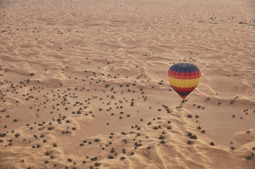 Ballonfahrt in der Wüste