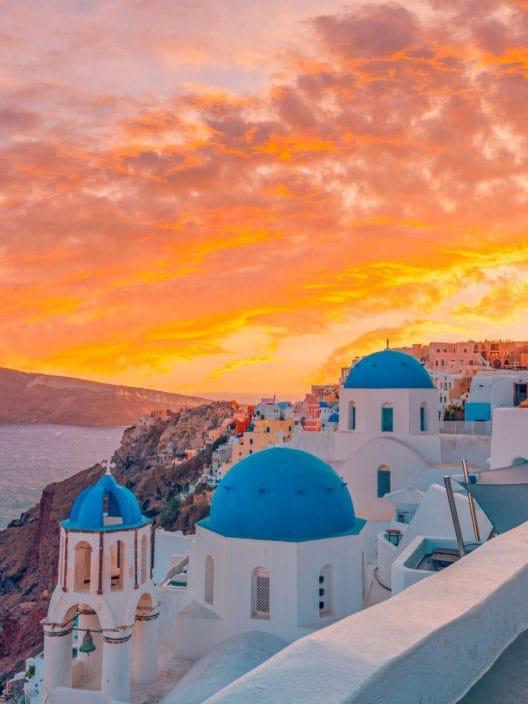 Wo man in Santorin übernachten kann, die besten Gebiete zum Aufenthalt