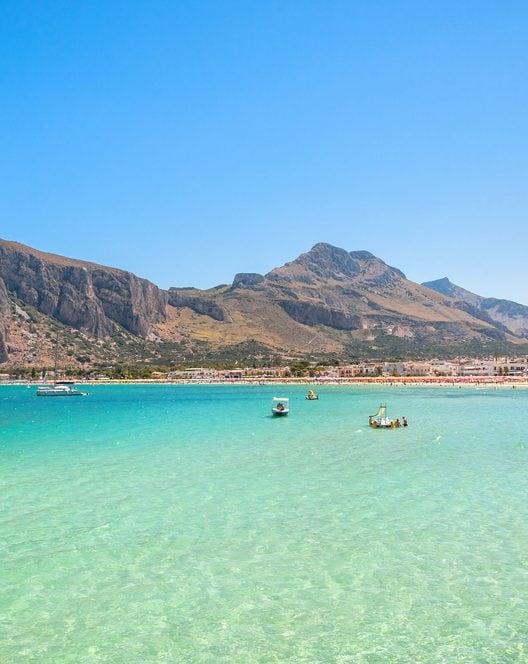 Karibik Siziliens, wo das Wasser kristallklar und der Strand makellos ist