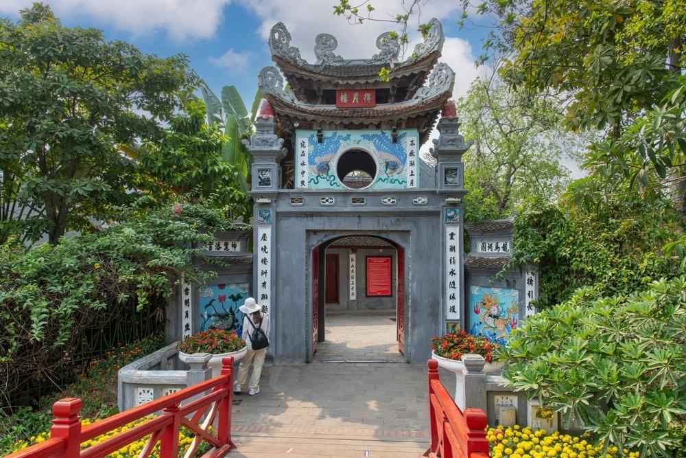 Ngoc Son Temple