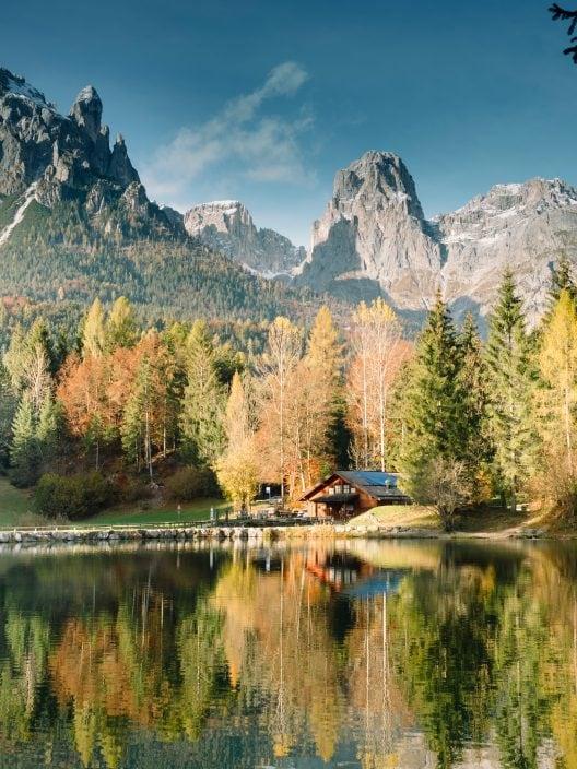 Ein geheimes Tal zwischen den Dolomiten, perfekt zum Entspannen in diesem Sommer