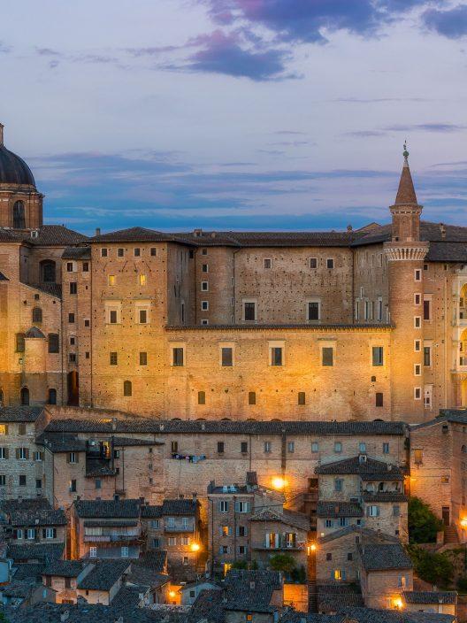 Palazzo Ducale in Urbino, Geschichte und Besuche
