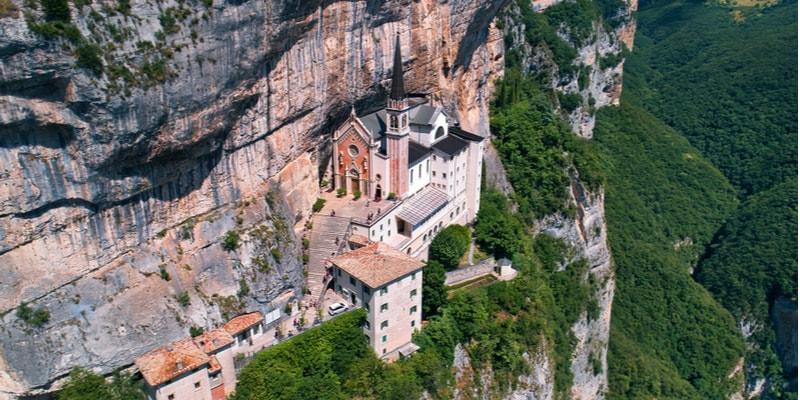 madonna-della-corona_2