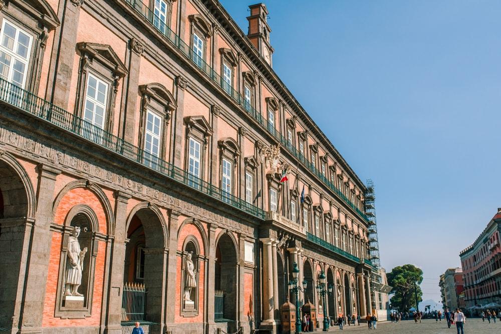 Reales Schloss Neapel