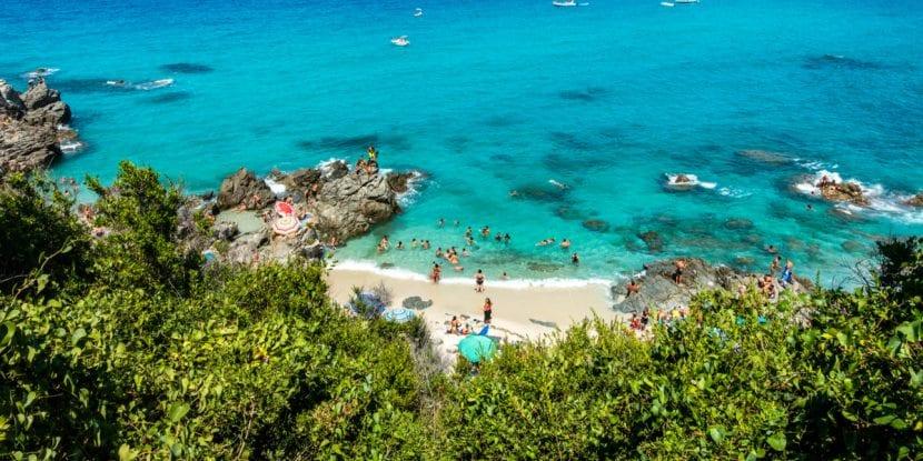 Paradies für Taucher: So erreichen Sie den karibischen Strand in Kalabrien